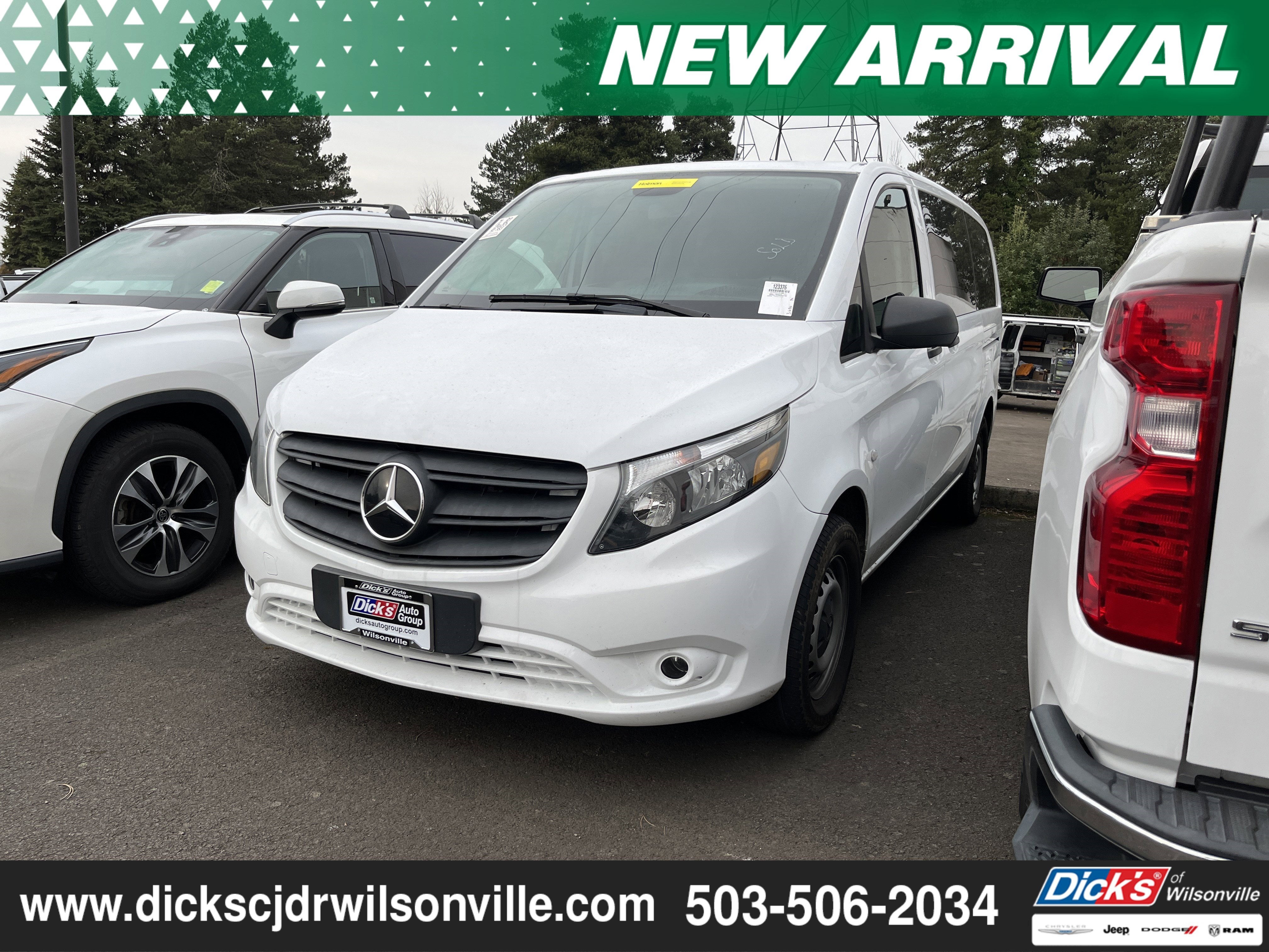 2023 Mercedes-Benz Metris Passenger