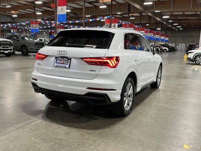 2025 Audi Q3 Premium