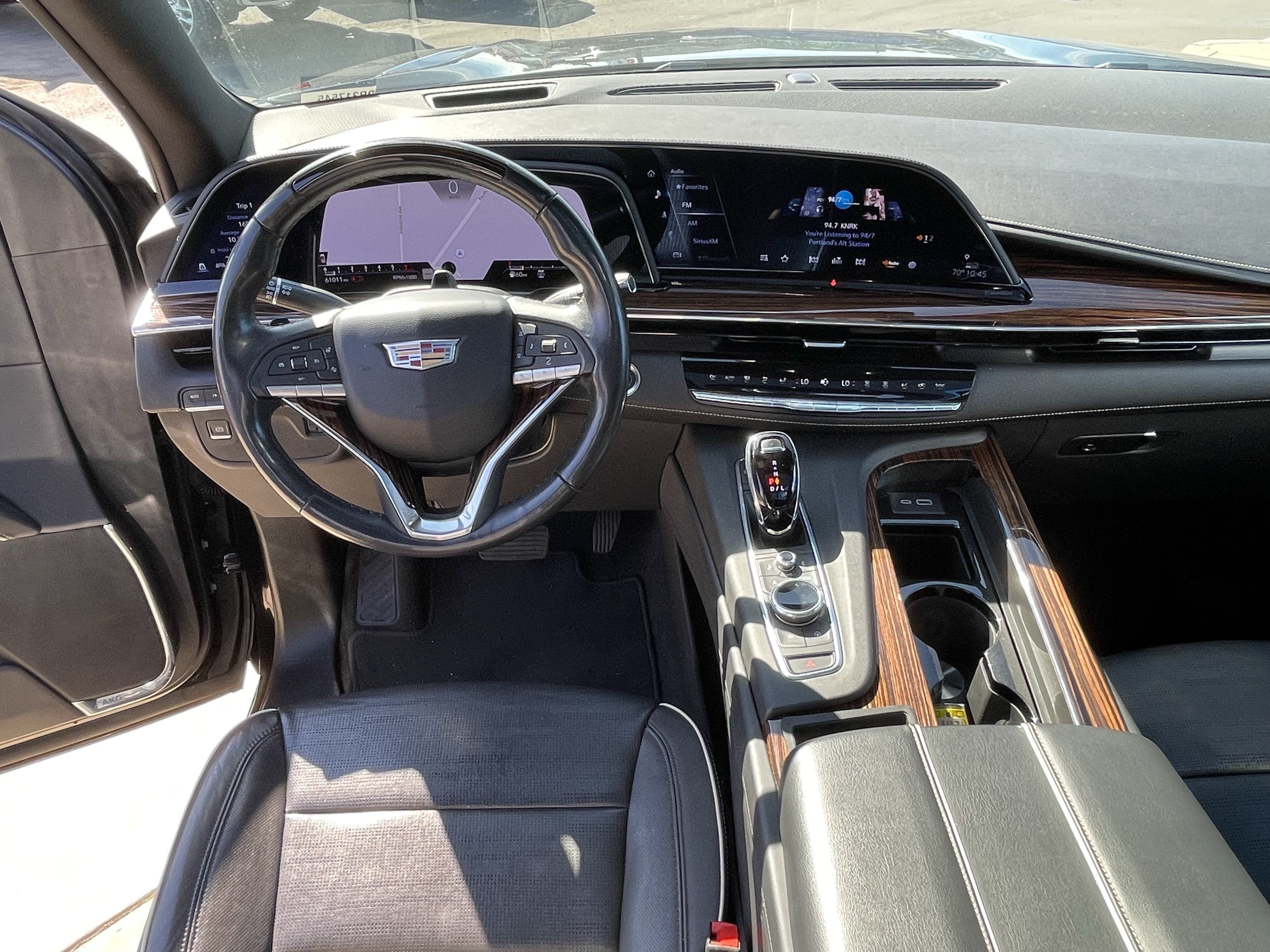 2023 Cadillac Escalade ESV 4WD Premium Luxury