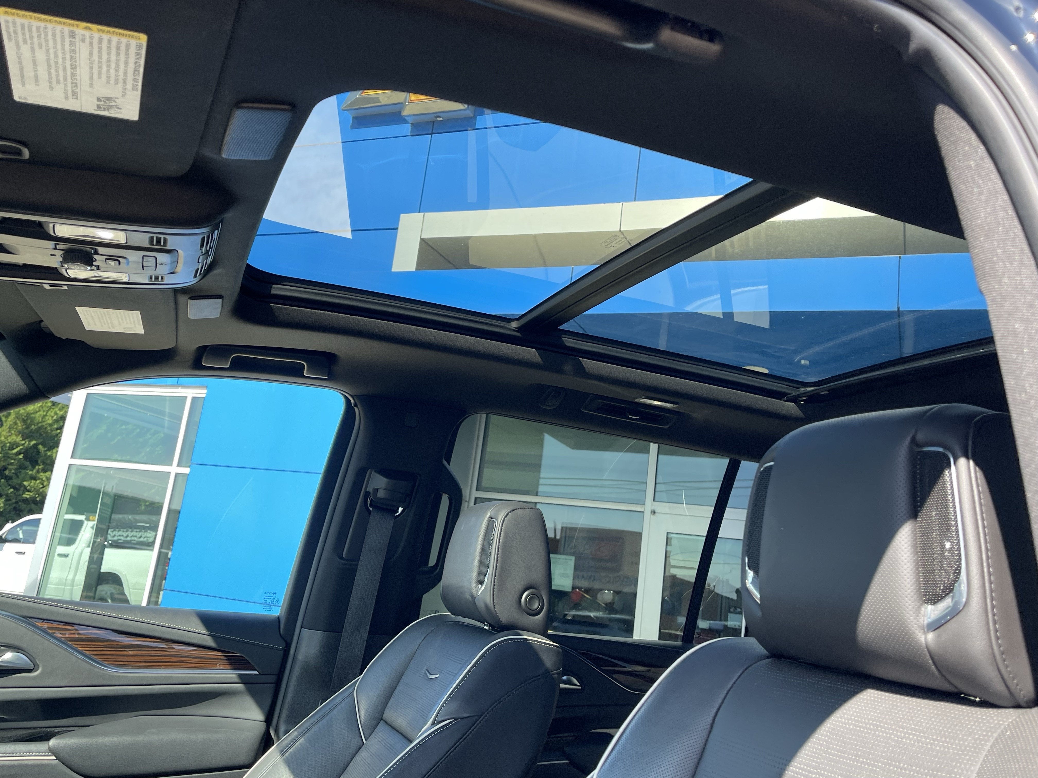 2023 Cadillac Escalade ESV 4WD Premium Luxury