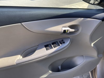 2012 Toyota Corolla LE