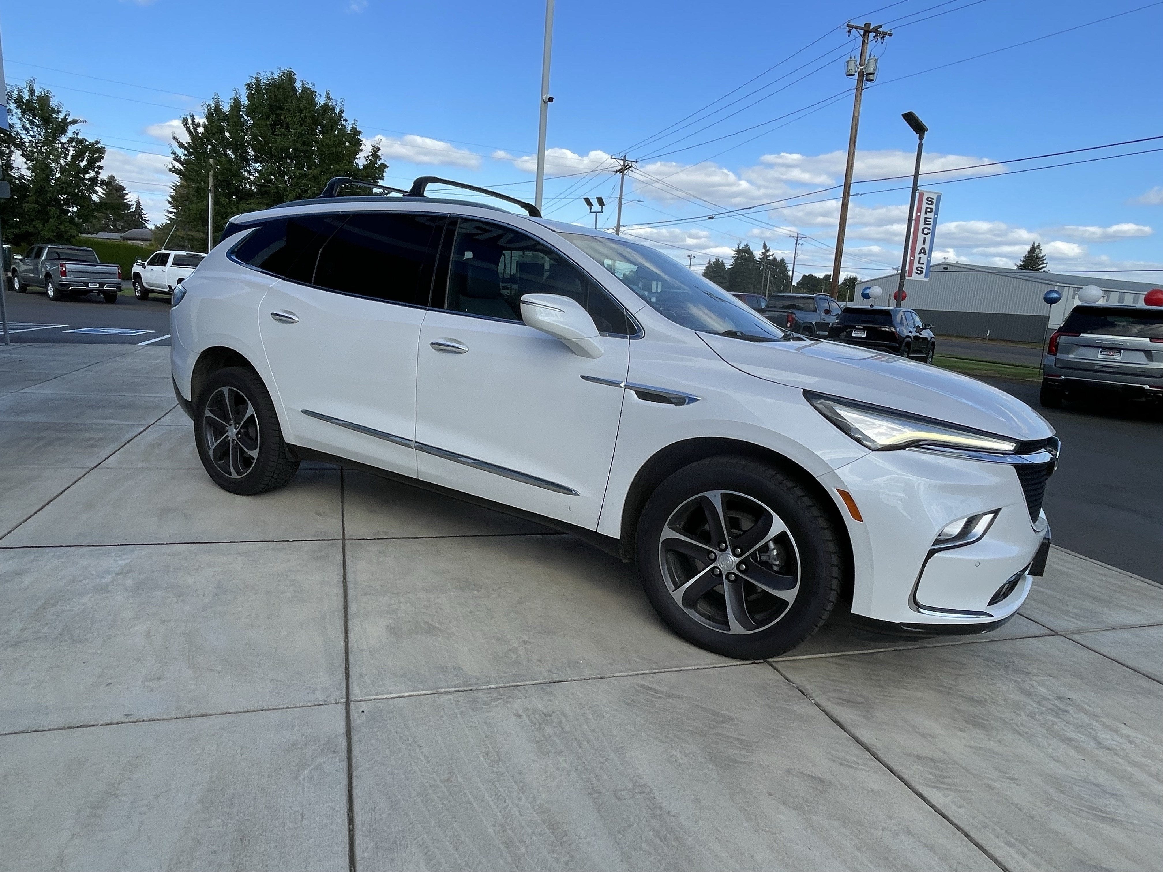 2022 Buick Enclave Essence